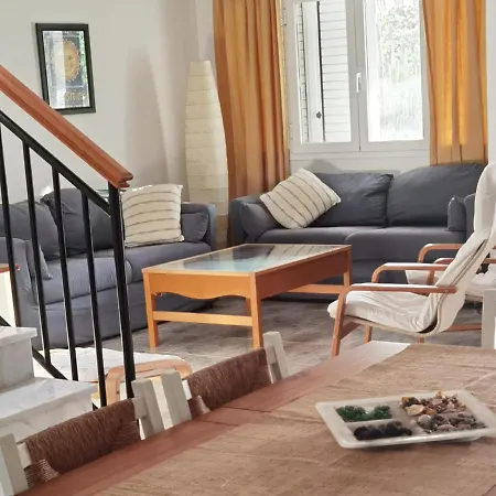 Holiday home Duplex En Urbanizacion Con Piscina Comunitaria Y Wifi *