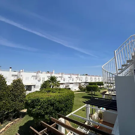 Duplex En Urbanizacion Con Piscina Comunitaria Y Wifi